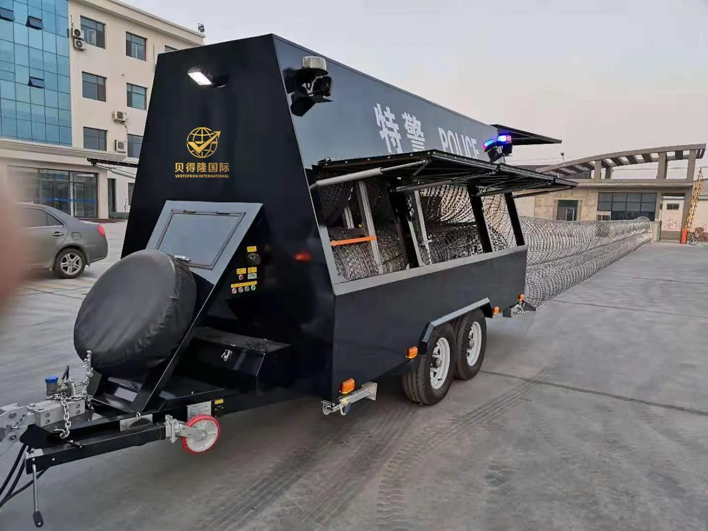 Veículo de barreira rodoviária tipo LZC-3D